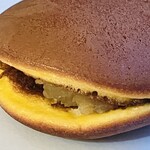 甘精堂本店 - 津軽のりんごどら焼き