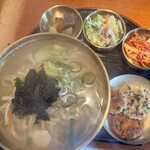 饂飩酒房 はるぅ - ❶はるぅカルグクスAセット