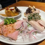 黒羊羊肉串店 BLACK SHEEP - 