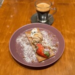 CREPERIE Le Beurre Noisette - 季節ガレット&ミニ果物クレープコース(2,500円)
フレーズ アールグレイ(+220円)
ホットコーヒー