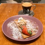 CREPERIE Le Beurre Noisette - 季節ガレット&ミニ果物クレープコース(2,500円)
フレーズ アールグレイ(+220円)
ホットコーヒー