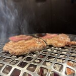 大衆炭火焼肉ジンギスカン ホルモン酒場 風土. - 