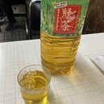 お食事処 美登里 - お茶はペットボトル