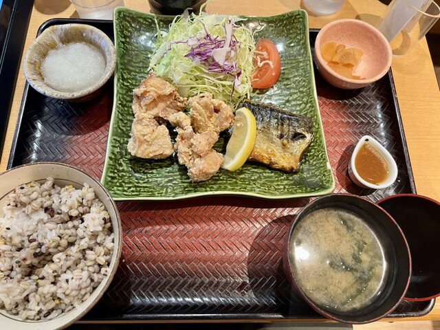 Ootoya Meguro gonnosukezaka ten - Meguro/Cafeteria | Tabelog