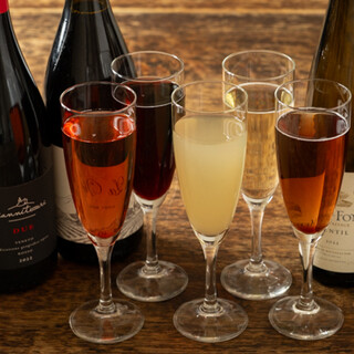 「神泡超達人店」認定店◆多彩なビールとドリンクを提供