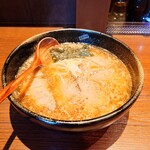 やぐら亭 - ■ 支那そば 少なめ、825円
■ ハーフチャーシュー (2枚)、220円