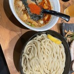 隆勝 - 
