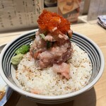 日本橋海鮮丼 つじ半 神楽坂店 - 