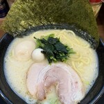 横浜家系ラーメン 晴天家 十日市場店 - 