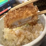 うどん 四方吉 - 【2026.1.20(火)】ささみカツ丼のカツ