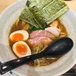 人形町 麺や わたる 大手町パークビルディング店 - わたる　ら〜麺　1,150円
                                （鶏豚骨に魚介を合わせた一杯）