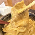 うどん 四方吉 - 【2026.1.20(火)】豚カレーうどんに入っている豚バラ肉