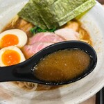 人形町 麺や わたる - 濃厚！鶏豚骨&魚介スープ