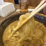 うどん 四方吉 - 【2026.1.20(火)】豚カレーうどんの麺