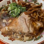 伍福軒 - 背脂醤油ラーメン黒790円