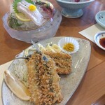 一山いけす - 秋刀魚フライ