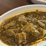 マガリーダッタ - 大きな豚バラがゴロゴロ〜