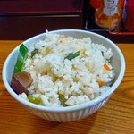 一品保 - ランチ限定でじゃこ飯（日替わり？）がついてました。これも美味。