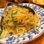 めし処 しぃーしぃー がんがん - ソーメンチャンプルーはお店によって具が少なかったりしますが、野菜もちゃんと入ってて美味❣️