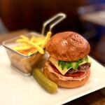 シェイクツリー バーガー＆バー - 