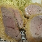 熟成豚 かわむら - 桜色ですよね！