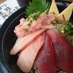 清水港　みなみ  - 鮪三味丼