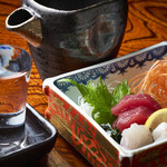 海女の酌 - お刺身にはやっぱり日本酒