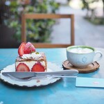 ペチカスケマサコーヒー - あまおうのミルフィーユ1100円　抹茶ラテ1000円