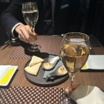 The Living Room with SKY BAR - 