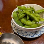 まきしむ - この枝豆、わさび風味だから酒が進む！