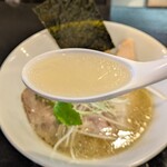 戸田ラーメンベース 和み食堂 - スープ