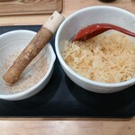 おのうどん - すり胡麻と天かす