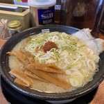 烈火 - 山形辛みそらーめん　930円
