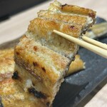 炭火焼 鰻のうな輝 - 大ぶりな白焼き