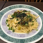鎌倉パスタ ピオレ明石店 - 高菜のピリ辛パスタ