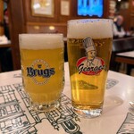 Chez LEON - 右がセットのビール