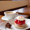 パティスリー クグラパン - ケーキセット（1150円） ・タルトフレーズ（＋50円） ・ホットコーヒー