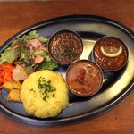 ハジカミ - カレー3種盛り
