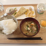 トーコーキッチン - イタリアンオムレツ 副菜二品 豚汁 ご飯