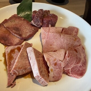 焼肉 もとび - 料理写真: