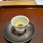 馳走 啐啄一十  - 煎茶道の30℃のお茶
      二口で