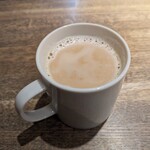 リトルマーメイド - ドリンク写真:ホットカフェラテ