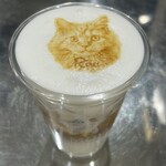 Cat Cafe MOFF - ドリンク写真:アイスカフェラテ