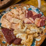 焼肉・ホルモンたきがわ - ミックスホルモン(中)