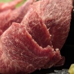 近江牛ホルモン いるもん - とろける美味しさ