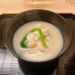 道人 - 伊勢海老粟麩鶯菜の白味噌仕立て