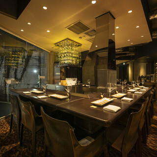 六本木に佇む大人の隠れ家。落ち着きのある上質な空間です