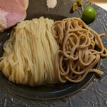 Sagamihara 欅 - 昆布水つけ麺