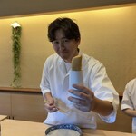 鎌倉 北じま - 北嶋店主と大きな数の子の天ぷら  他の方が表情のリクエストをされていたので、自分は普段通りでとお願いしました^_^