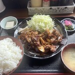 スーパーキッチン かさや - 豚ハラミ焼き肉定食
肉２倍盛り